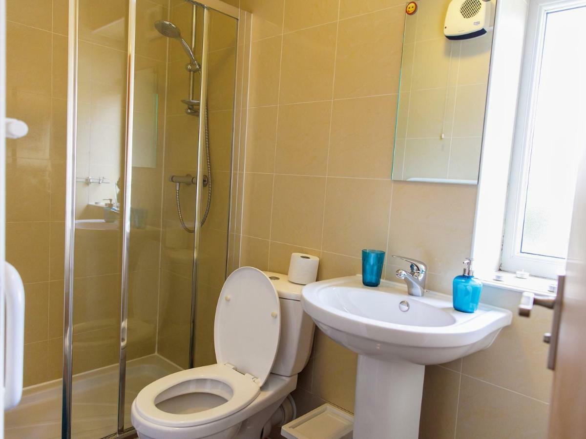 Mandeville Rooms Northolt  Cameră foto